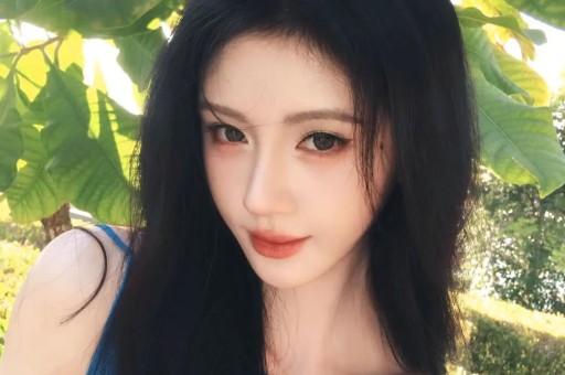 张子枫：学霸人设崩塌与塌房爱豆同居以这种方式败光路人缘！